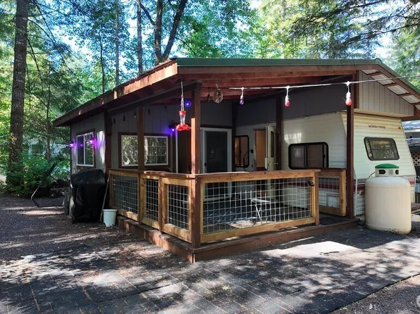 131 Drial Loop, Deming, WA 98244