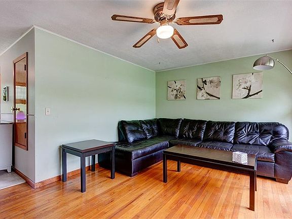 3rd image of 9002 Mountain View Dr