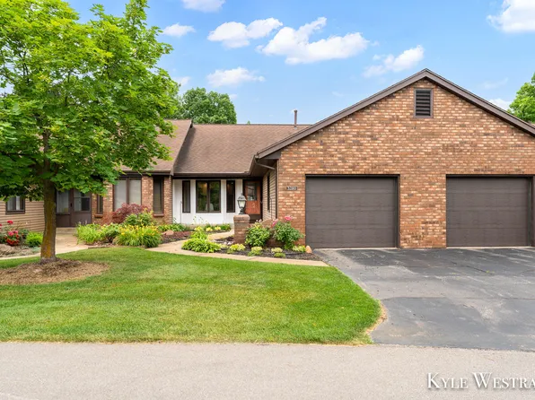 3280 Johnson Ct SW, Grandville, MI 49418
