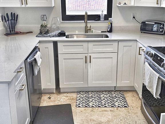 5th image of 651 Okeechobee Blvd #104