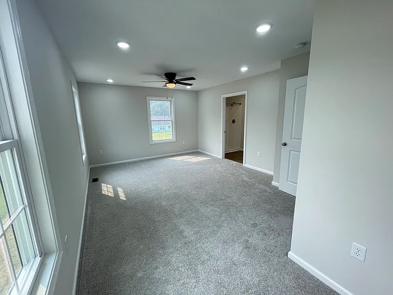 321 Sara Ann Ave — Photo 17