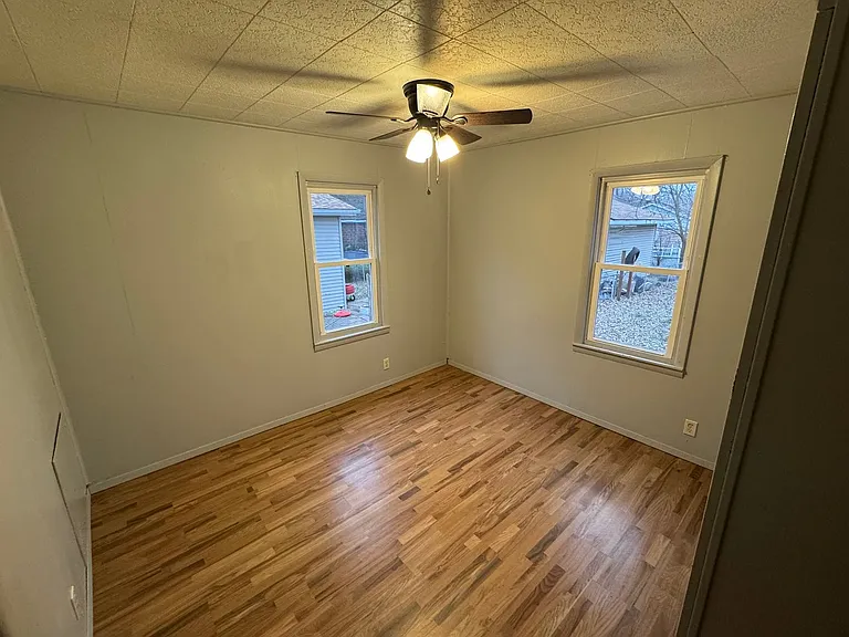 2019 S Elizabeth St — Photo 3