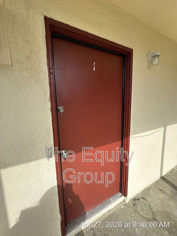 Building Photo - 352 S Blackstone St #1