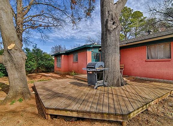 4th image of 1902 Kerry Dr
