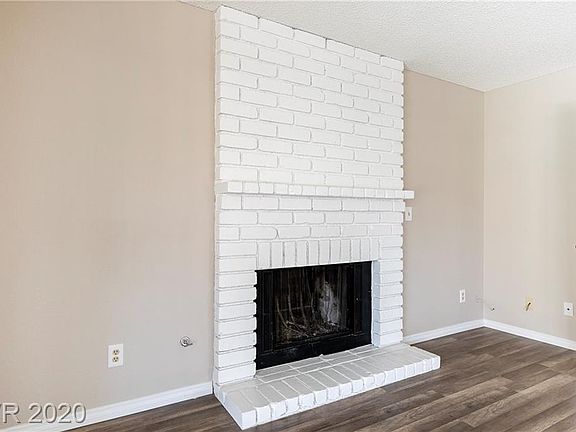 2nd image of 6018 Mirror Lake Dr