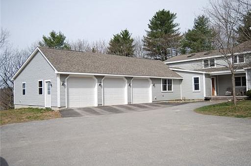 2nd image of 23 Lounder Dr