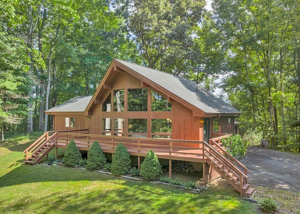 1st image of 579 River Ridge