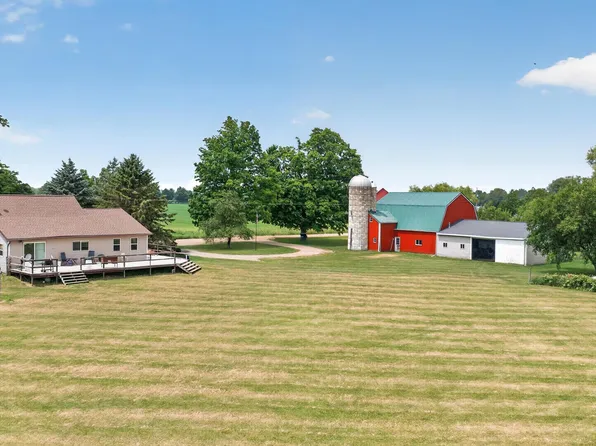 4395 S Grove Rd, Saint Johns, MI 48879