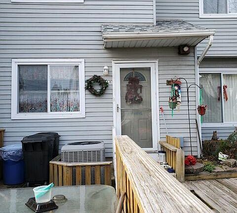 3rd image of 401 Neckar Ave #A