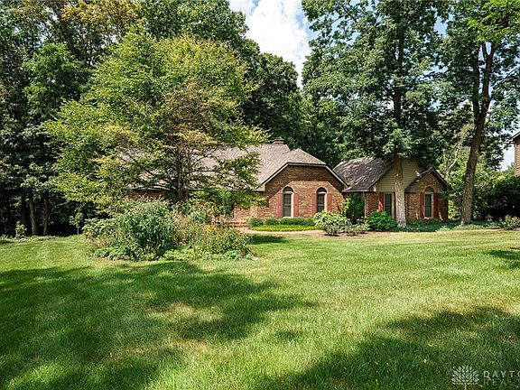 2nd image of 7600 Whispering Oaks Trl