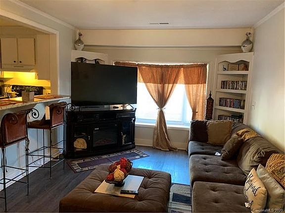 2nd image of 307 Clearwater Dr