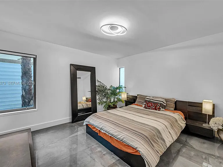 1511 NE 4th Pl #0 — Photo 47