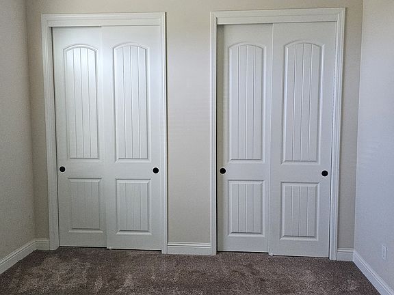 Room 1
Double Closets