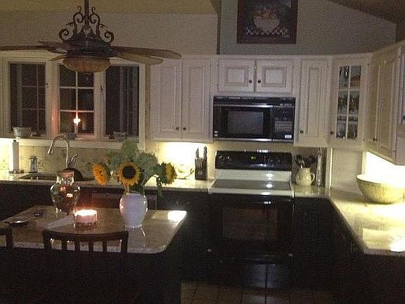 5th image of 639 Foss Ave