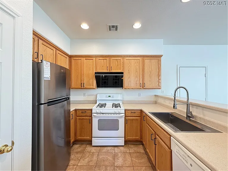 9797 Hanover Grove Ave — Photo 5