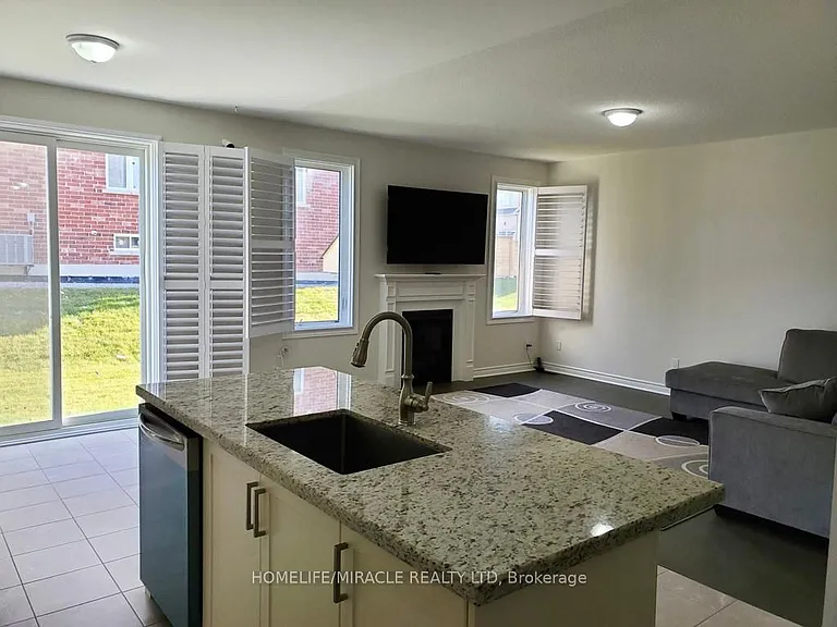 1807 Fosterbrook St — Photo 14