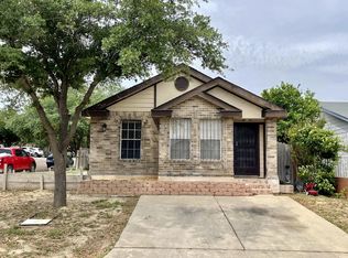 2710 Remington Dr, Laredo, TX 78043