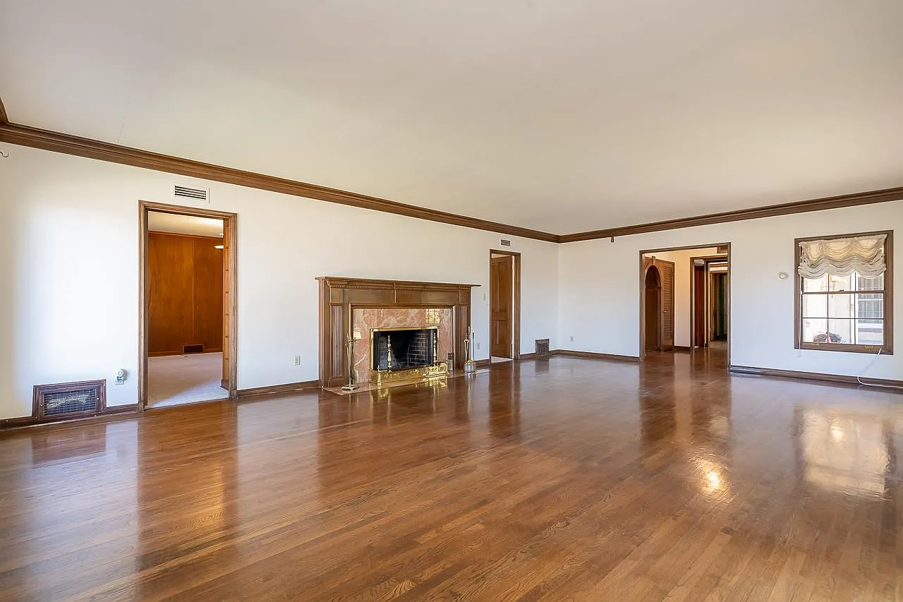 3261 Ivanhoe Ranch Rd — Photo 3