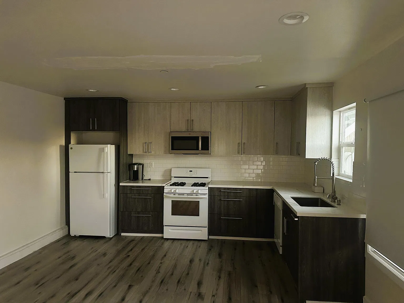 1 bed, 500 sqft, $2,100 — Photo 3