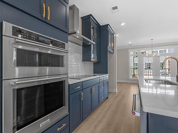 5th image of 8468 Duke Pl. #28