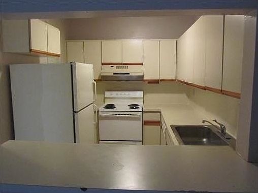 1st image of 10623 Royal Palm Blvd