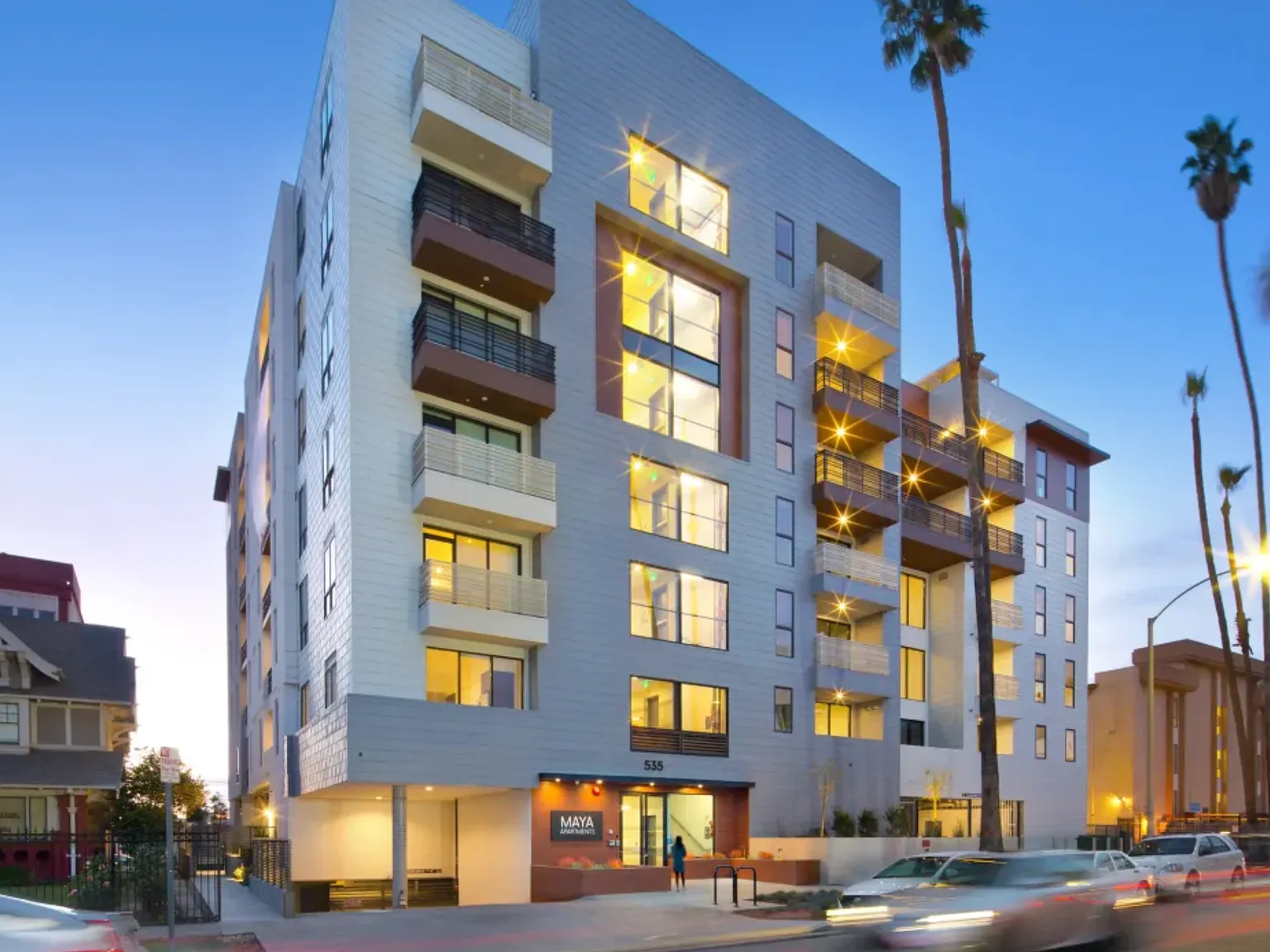 Maya Apartments at 535 Kingsley Dr in Los Angeles — Photo 3