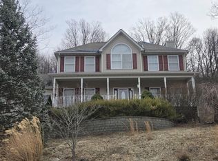 10 Brian Ct, Salisbury Mills, NY 12577