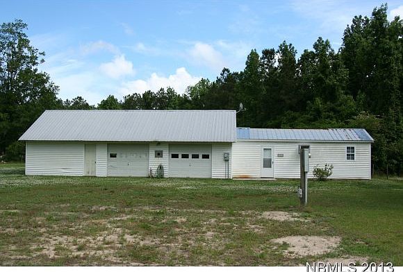 1st image of 1095 Weyerhaeuser Road