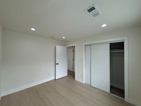 4th image of 410 Josefa St #2