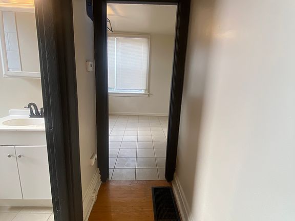 5th image of 4305 Potomac St APT 2W
