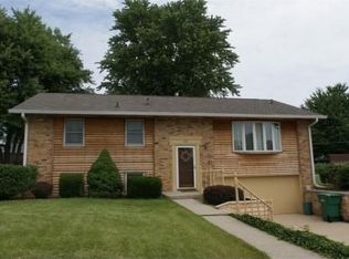 726 Holiday Dr, Greentown, IN
