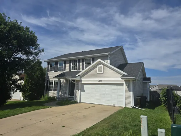 1138 White Ivy Pl NE, Cedar Rapids, IA 52402