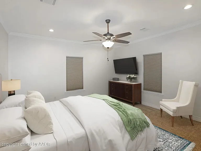 18401 Bradley Ln — Photo 11
