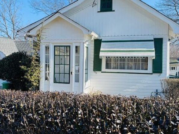 326 Sherwood Drive, Keyport, NJ 07735