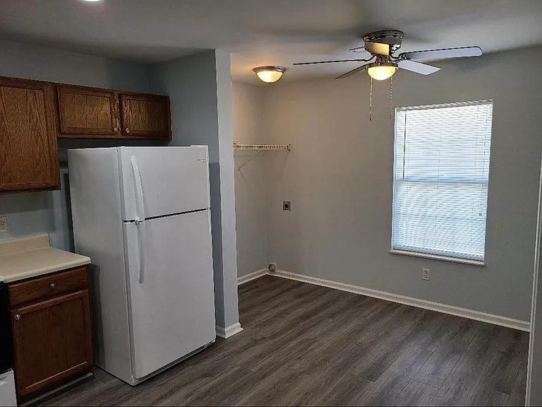 825 Foch St #825 — Photo 5