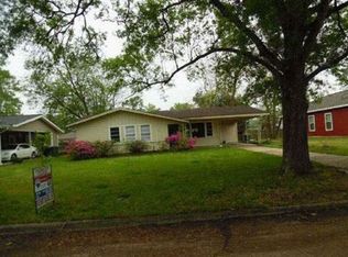 5075 Raleigh Dr, Beaumont, TX 77706