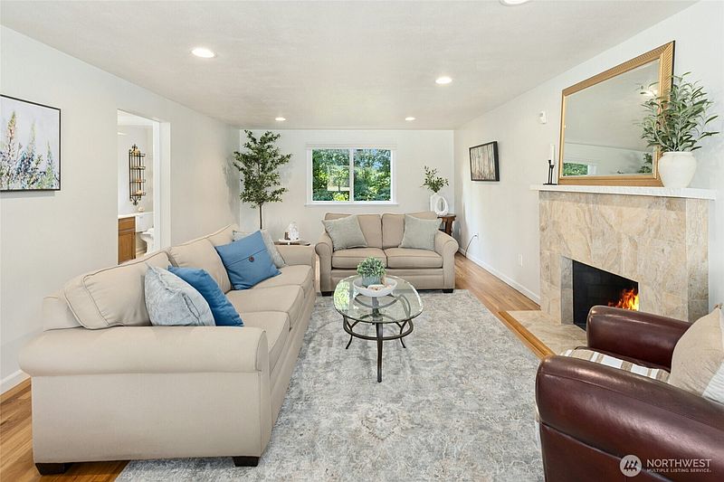 3rd image of 12406 SE 47th Street