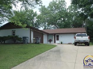 2401 Apple Dr, Emporia, KS 66801