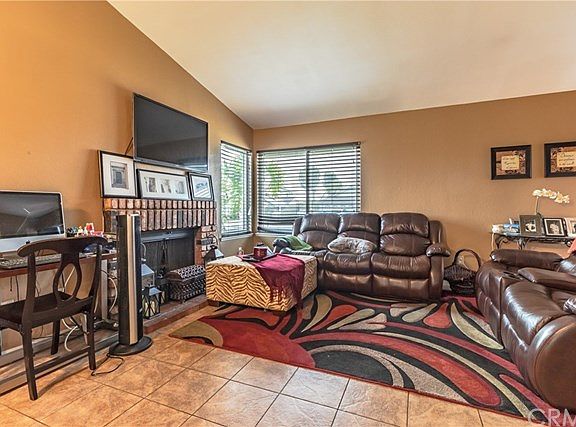 3rd image of 22764 Glendon Dr