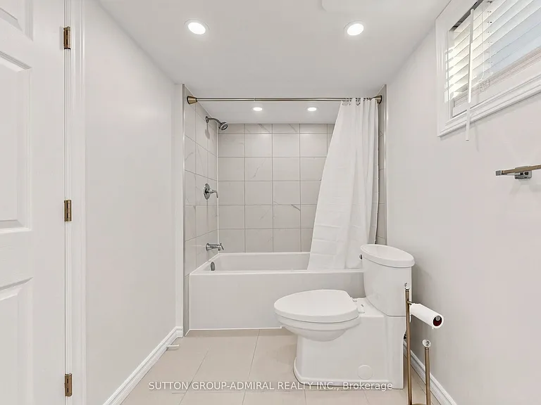 27 Patricia Dr — Photo 36