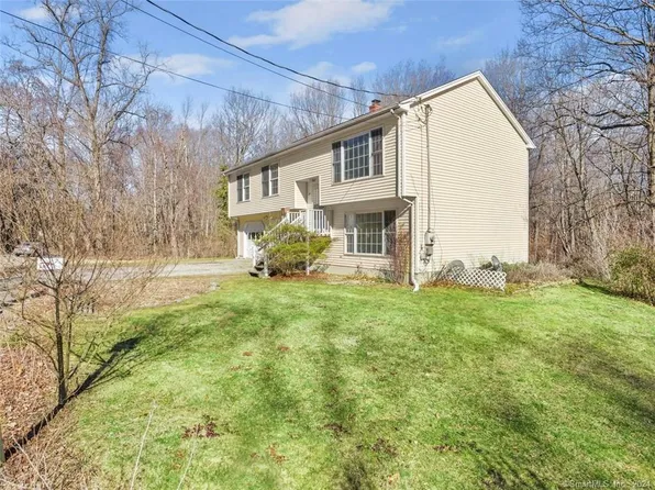 18 Taits Mill Road, Trumbull, CT 06611