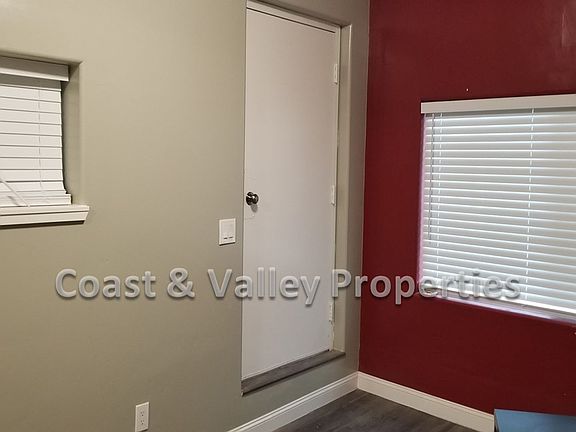 2nd image of 1018 El Camino Real N #2