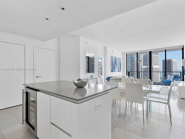 88 SW 7th St #2709 — Photo 17