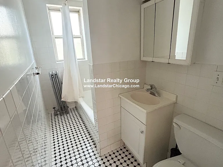 916 Reba Pl #1N — Photo 8