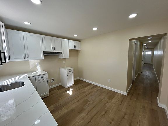 5th image of 17 N Logan Ave