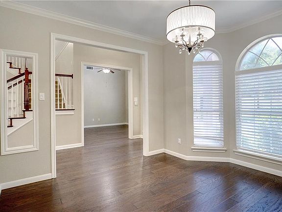 5th image of 2028 Skelton St