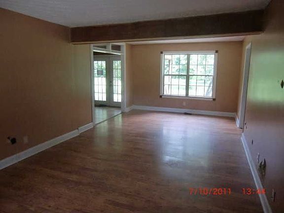 2nd image of 7483 Birkhofer Ln