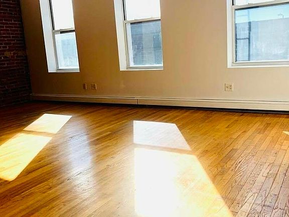 2nd image of 578 Broadway #4