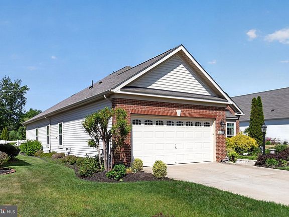 2nd image of 11271 Yellowstone Ct
