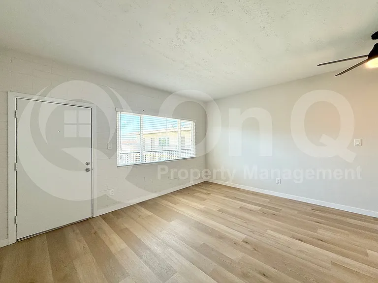 25 E Eva St #17 — Photo 15